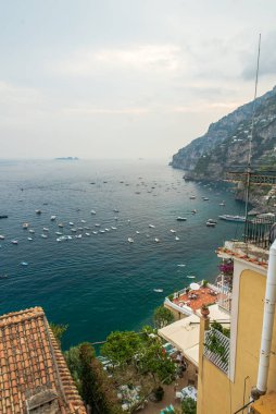 Positano 'daki İtalyan sahili manzarası