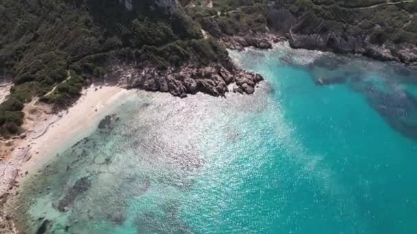 希腊科孚岛上蒂莫尼海滩的空中景观 — 图库视频影像