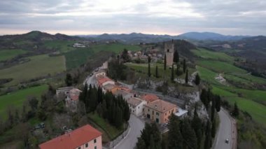 İtalya 'daki Peglio köyünün hava manzarası