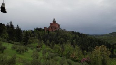 Bologna 'daki Madonna di San Luca' nın hava manzarası
