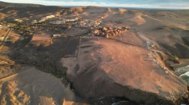 La Pared 'deki Fuerteventura kıyılarının havadan görüntüsü