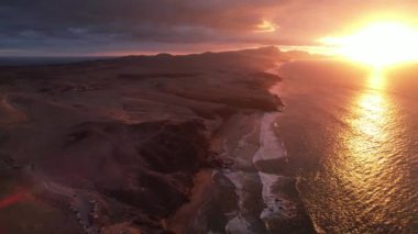 La Pared 'deki Fuerteventura kıyılarının havadan görüntüsü