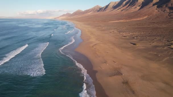 Luchtfoto Van Cofete Strand Bij Fuerteventura — Stockvideo
