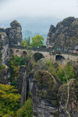 Almanya 'da Sakson İsviçre Parkı' ndaki Bastei manzarası