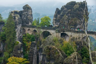 Almanya 'da Sakson İsviçre Parkı' ndaki Bastei manzarası