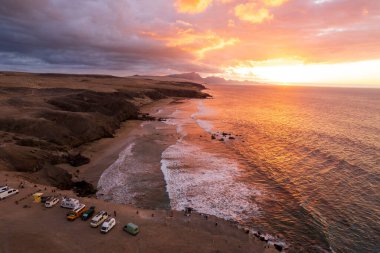 La Pared 'deki Fuerteventura kıyılarının havadan görüntüsü