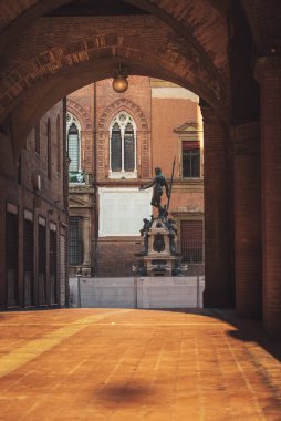 Bologna Caddesi 'nin sabah manzarası