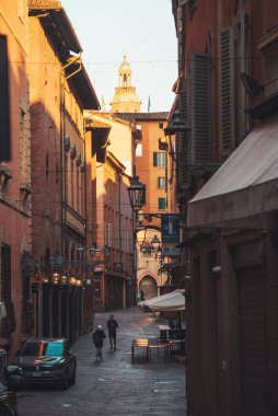 Bologna Caddesi 'nin sabah manzarası