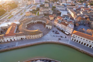 İtalyan kasabası Senigallia 'nın havadan görünüşü
