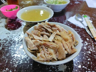 Endonezya usulü enfes tavuk çorbası manzarası.