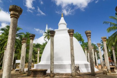 Sela Cetiya stupa Mihintale Budist Tapınağı, Sri Lanka