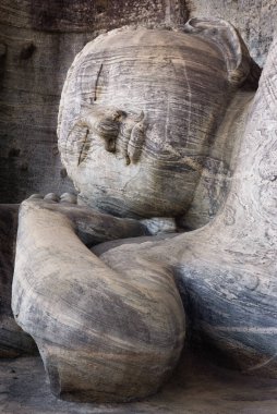 Buda heykeli kız vihare, Polonnaruwa, Sri Lanka uzanmış, portre