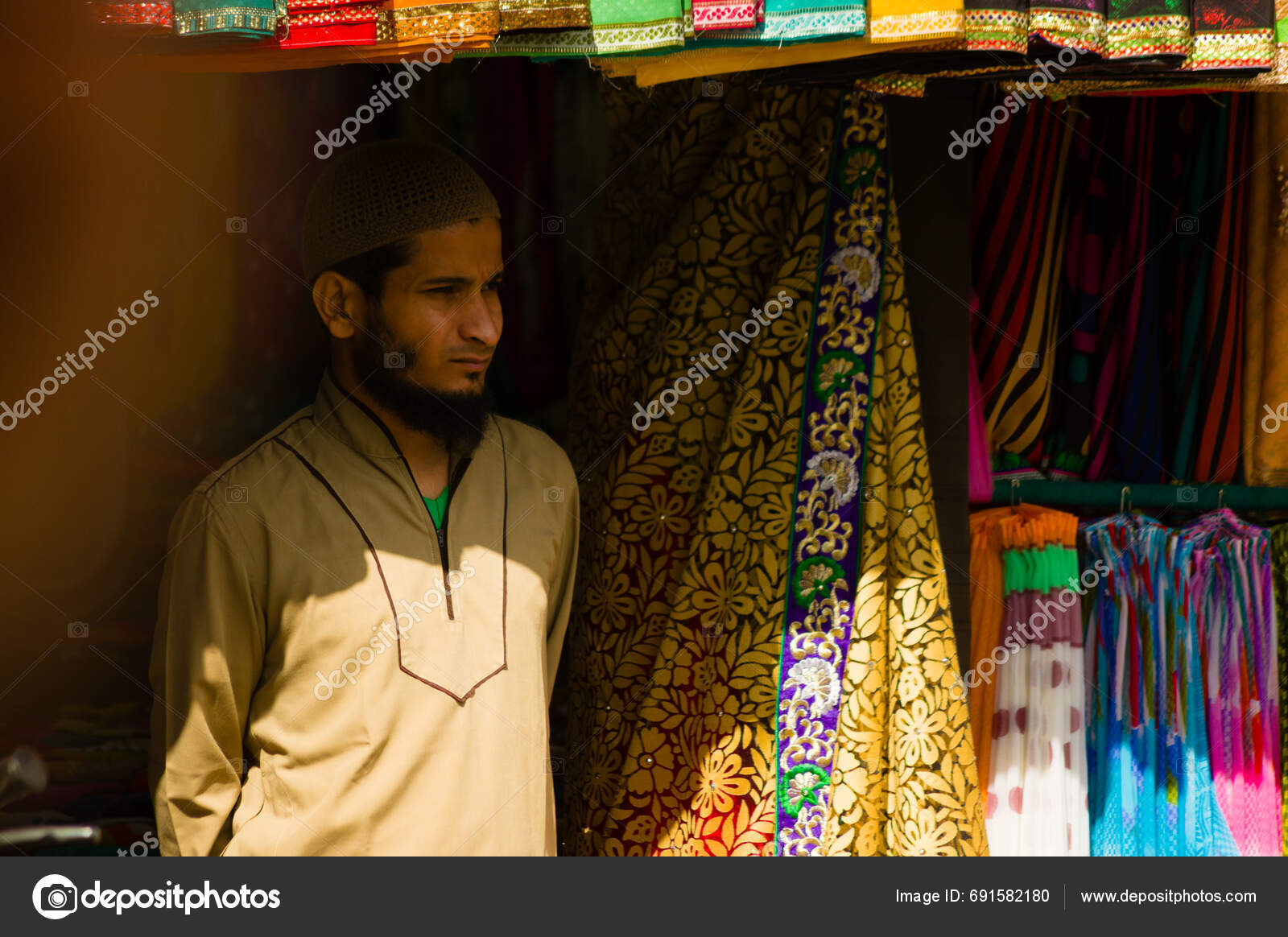 Textile Garment Vendor Streets Pune Stock Editorial Photo