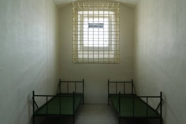 Komünist Çekoslovakya 'da iki yataklı hapishane hücresi