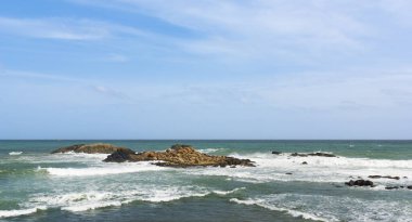 Karga Adası, Sri Lanka 'nın güney kıyısındaki küçük kayalık ada.