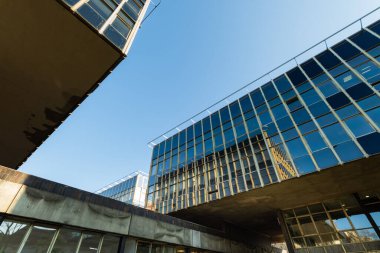 Prager Küpleri - Mimar Karel Prager 'in Mimarlık ve Büyükşehir Planlama Merkezi (CAMP).