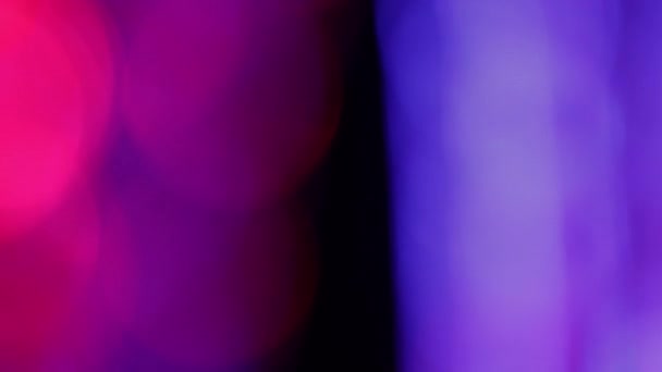 Réflexions Lumineuses Rvb Verre Rotatif Abstrait Sur Fond Noir — Video