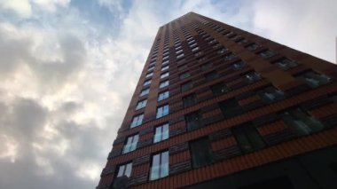 Amsterdam Zuidas, Amsterdam, Hollanda 'da yüksek katlı ofis binaları olan iş bölgesi. 