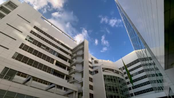 Moderne Witte Architectuur Van Het Stadhuis Van Den Haag Nederland — Stockvideo