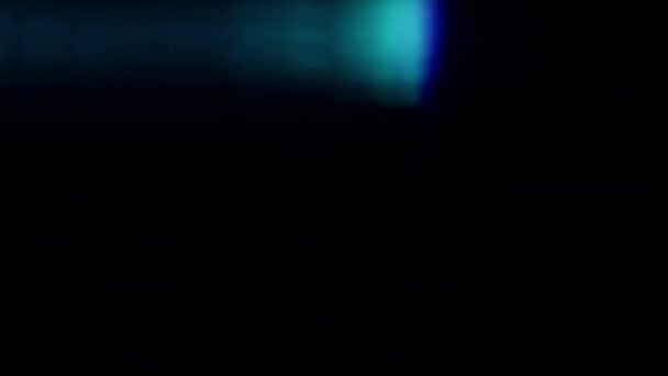 Lentille Verre Lumière Fusée Fuites Lumière Superposée Sur Fond Noir — Video