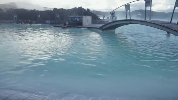Människor Avkopplande Geotermisk Blå Vatten Lagun Blue Lagoon Island — Stockvideo