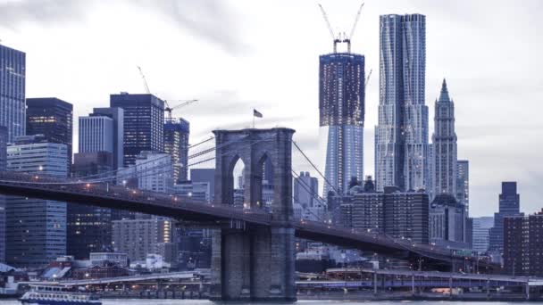 Brooklyn Bridge One World Trade Center Budowa Nowy Jork Dzień — Wideo stockowe