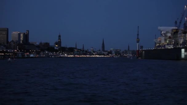 Porto Amburgo Vista Dall Acqua Notte Germania — Video Stock