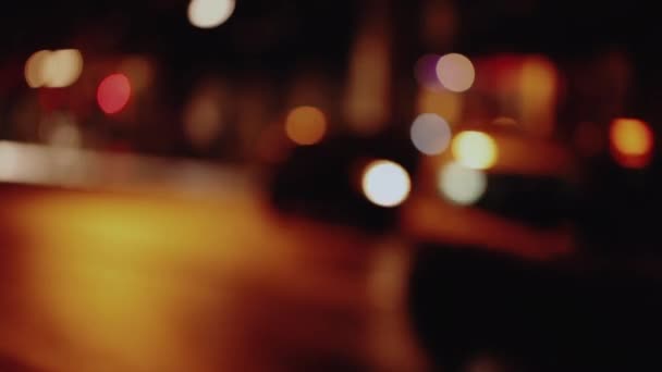 Stadsstraat Gedeconcentreerde Lichten Van Het Verkeer Nachts Parijs Frankrijk — Stockvideo