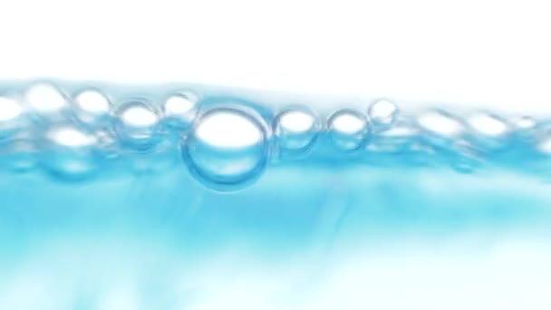 Close Van Transparante Blauwe Waterbellen Abstracte Achtergrond — Stockvideo