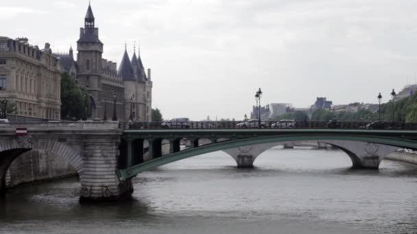 Miasto Sekwany Mostem Pont Notre Dame Paryżu Francja — Wideo stockowe