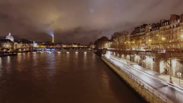 Cityscape River Seine Riverbank Expressway Light Trails Traffic Night Paris — Wideo stockowe