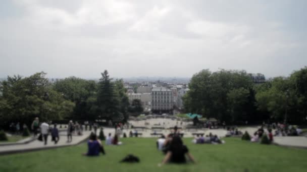 Montmartre Paris Fransa Daki Bir Grup Insanla Görüşüyor Zaman Aşımı — Stok video