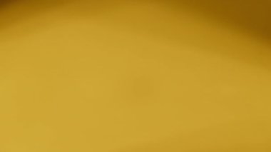 Soyut su nedensel arkaplanının ışık yansıması.