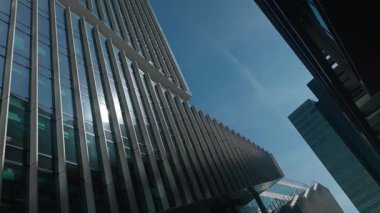 Amsterdam Financial Mile, Amsterdam, Hollanda 'da modern yüksek ofis binaları olan iş bölgesi. 