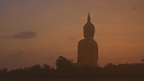 Landschap Zonsopgang Voor Grote Boeddha Van Thailand Bij Wat Muang — Stockvideo