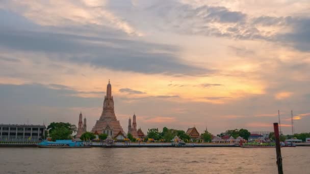 Time Lapse Scenery Sunset Large Illuminated Temple Wat Arun Ratchawararam — Stok Video