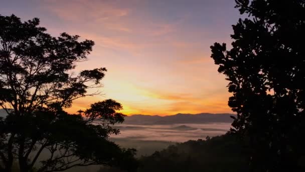 Aerial View Beautiful Sunrise Horizon Mountain Range Phang Nga Thailand — стоковое видео