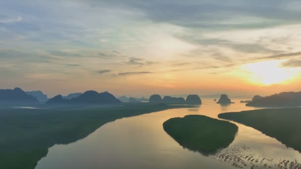Воздушный Вид Красивого Неба Сумерках Над Мангровым Лесом Большой Канал — стоковое видео