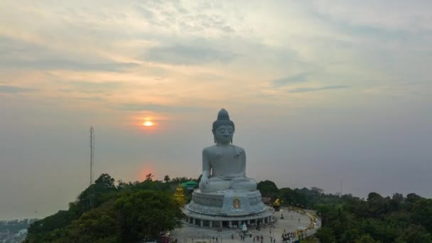 Letecký Hyperlapse Pohled Kolem Phuket Velký Buddha Krásném Západu Slunce — Stock video