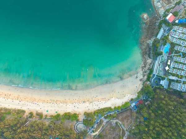 Vista Aérea Por Encima Playa Arena Blanca Playa Llena Turistas — Foto de Stock