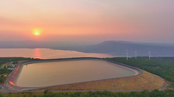 Vista Aerea Punto Vista Turbina Eolica Lamtakong Diga Nakhonratchasima Thailandia — Video Stock