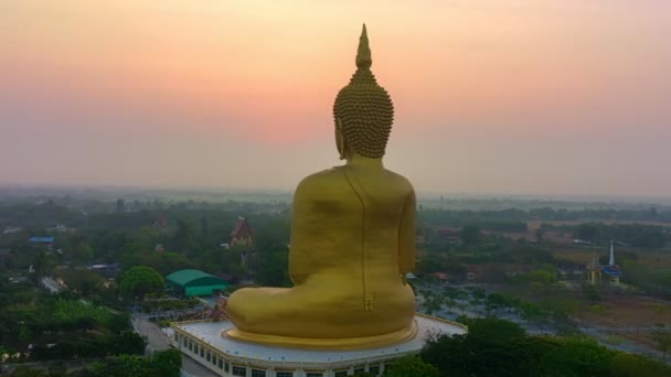 Hiperlapso Aéreo Hermoso Sol Cabeza Buddha Hito Popular Tailandia — Vídeo de stock