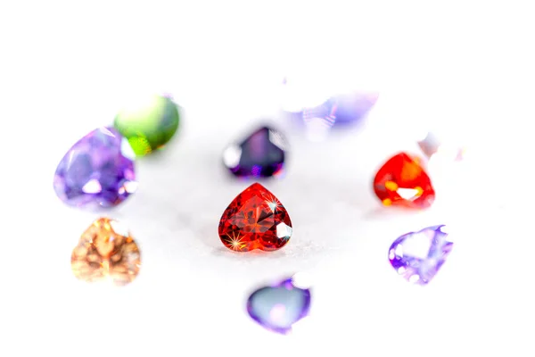 Diamants Colorés Sur Tournage Vitrine Avec Fond Neige — Photo