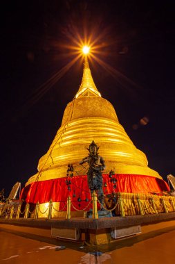 Altın Dağ Pagoda, Wat Saket Bangkok Tayland 'ın ünlü altın pagodası Wat Saket Bangkok Tayland' ın ünlü altın pagoda 'sı..