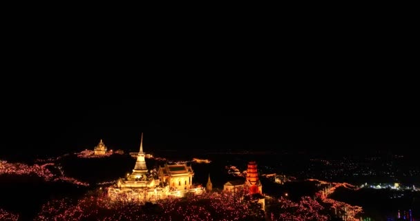 Vista Aérea Iluminação Palácio Pagode Topo Montanha Noite — Vídeo de Stock