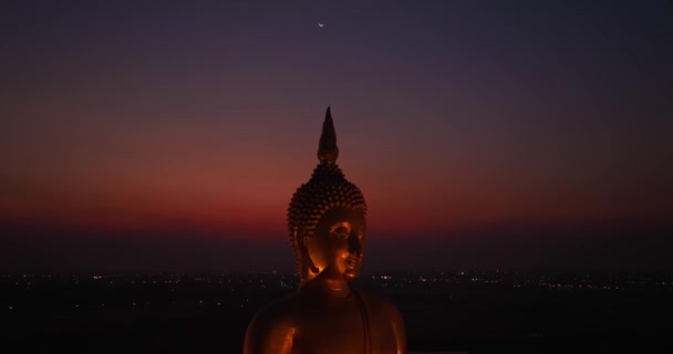Vista Aerea Luna Era Sopra Testa Del Più Grande Buddha — Video Stock
