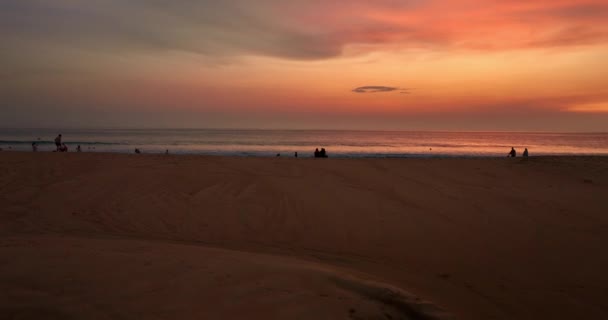 夕陽が美しいカロンビーチ プーケット — ストック動画