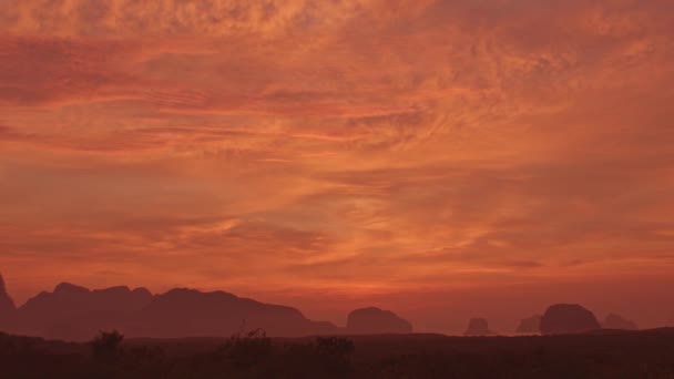 Прекрасный Утренний Красочный Восход Солнца Природный Ландшафт Над Samed Nang — стоковое видео