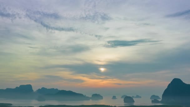 Vista Aérea Hiperlapso Increíble Luz Naturaleza Cielo Nuboso Sobre Samed — Vídeos de Stock