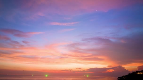 Čas Lapse Úžasné Nebe Při Západu Slunce Nad Oceánem Pláži — Stock video